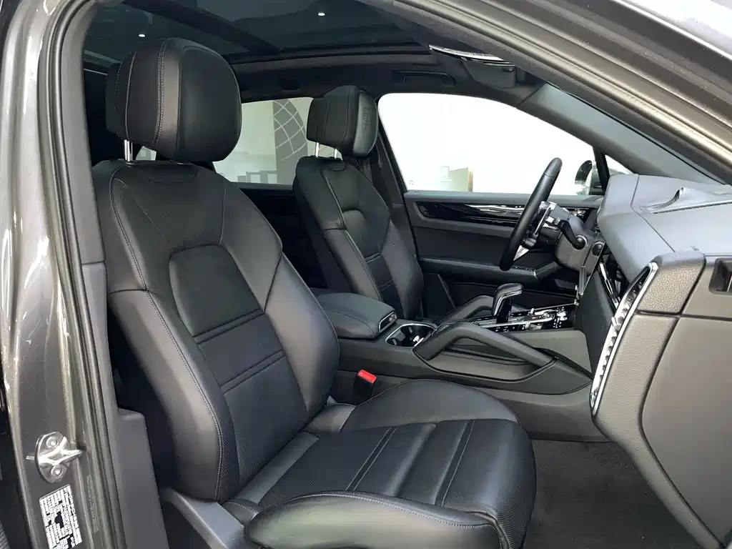 Porsche Cayenne Hybrid — фото 10