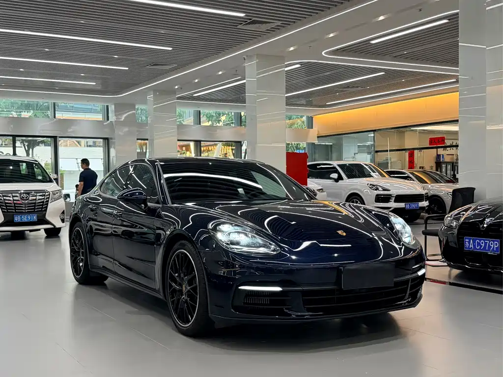 Porsche Panamera — фото 3
