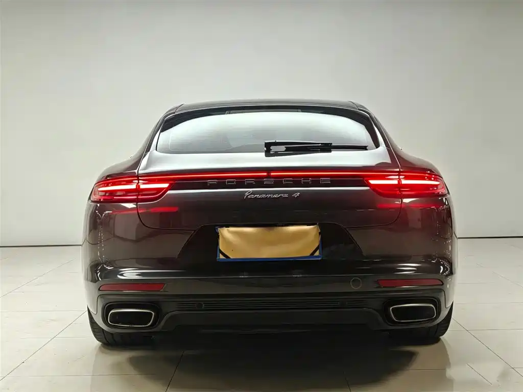 Porsche Panamera — фото 8