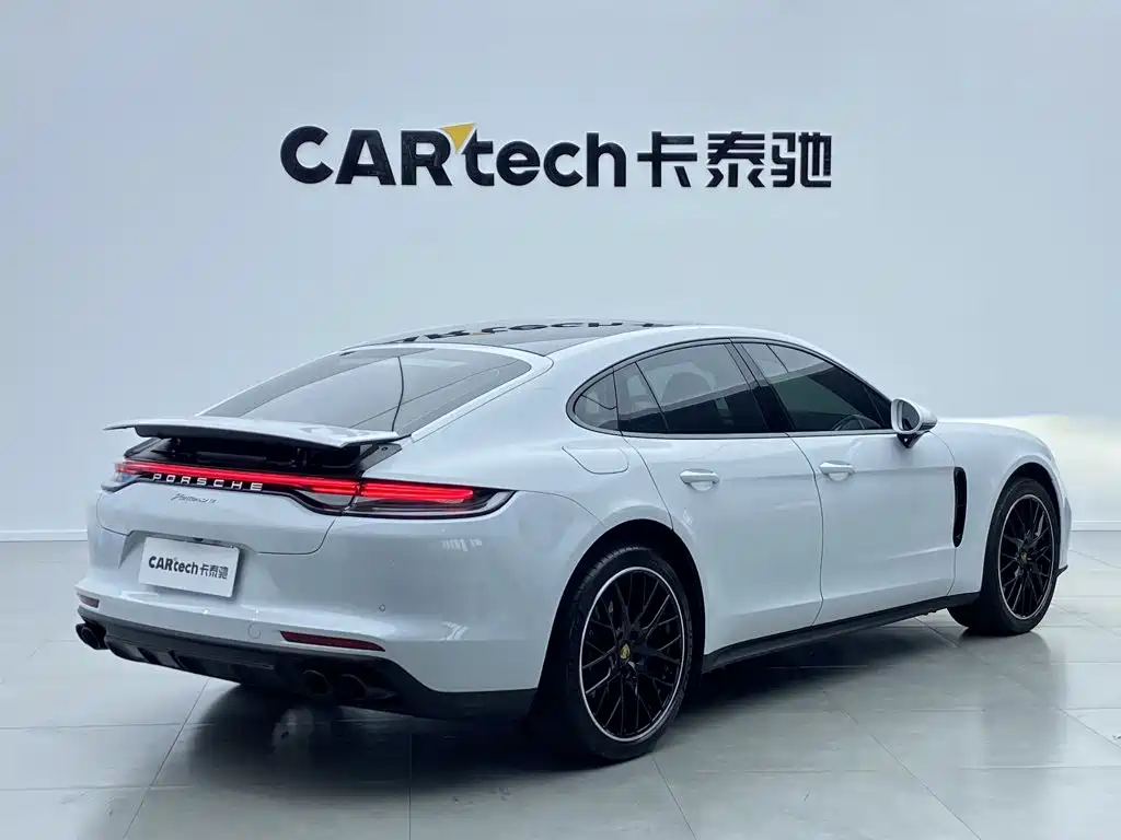 Porsche Panamera — фото 15