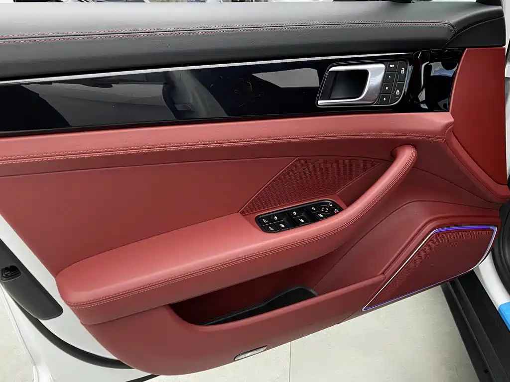 Porsche Panamera — фото 19