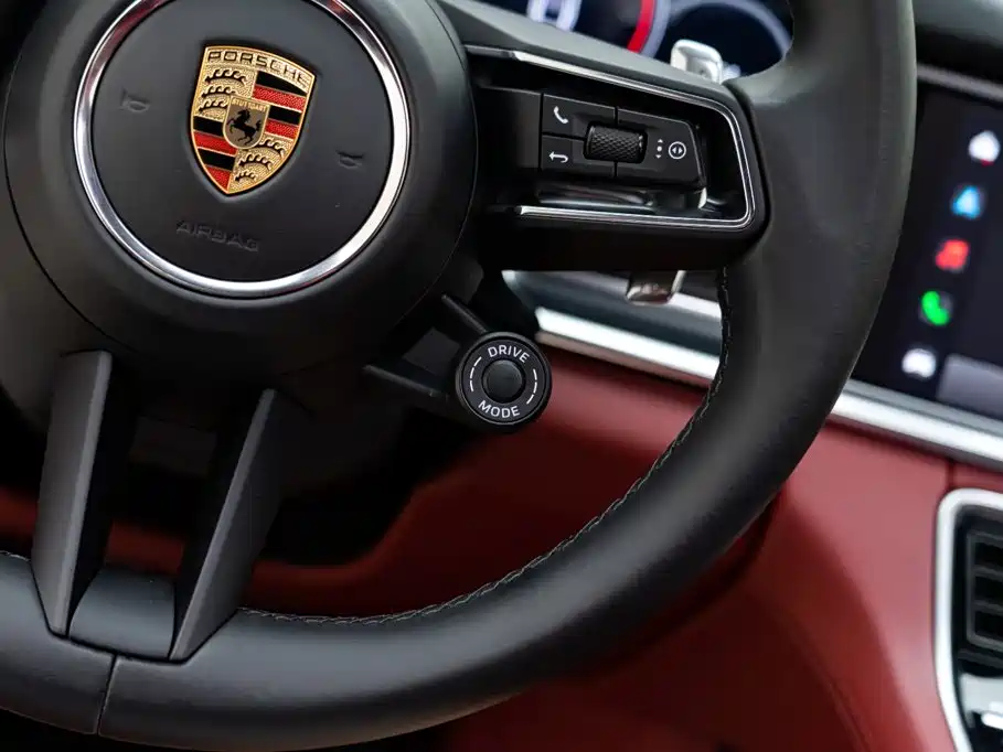 Porsche Panamera — фото 23