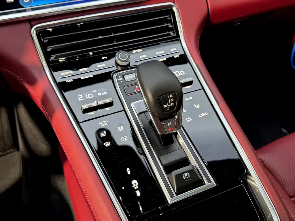 Porsche Panamera — фото 23