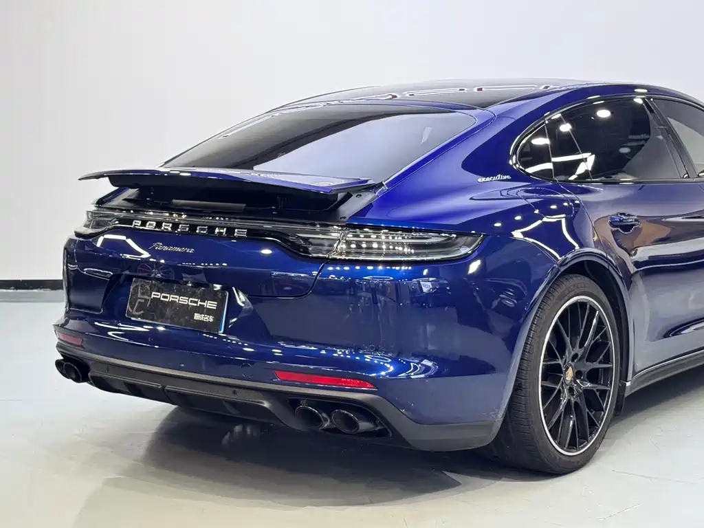 Porsche Panamera — фото 30