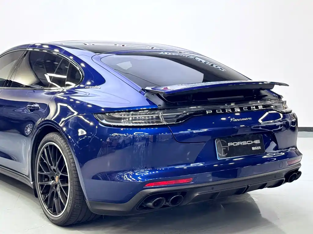 Porsche Panamera — фото 32