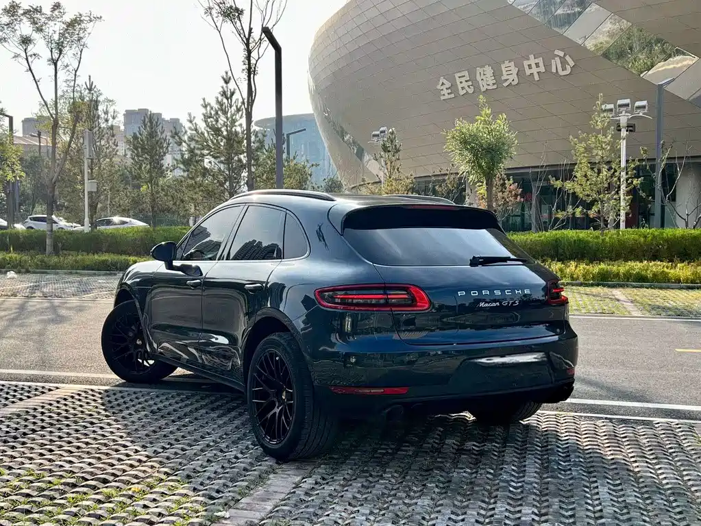 Porsche Macan — фото 4