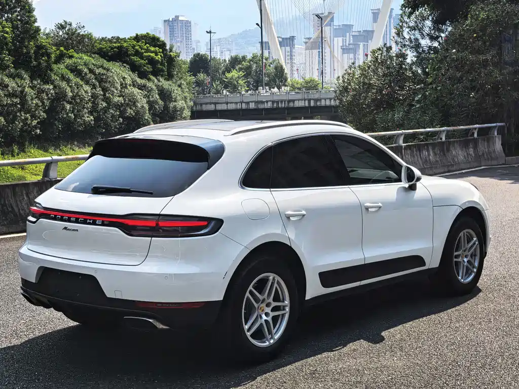 Porsche Macan — фото 10