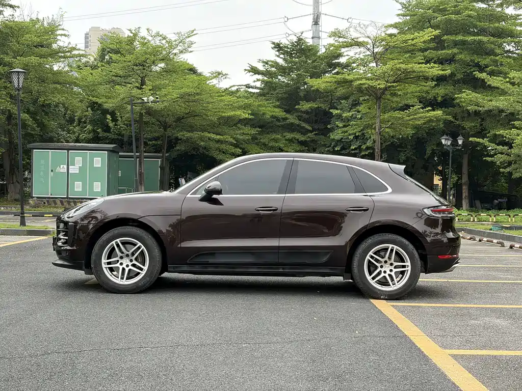 Porsche Macan — фото 9