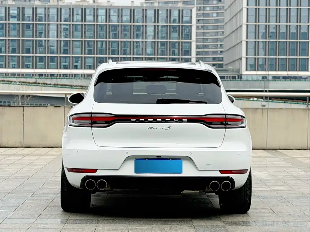 Porsche Macan — фото 9