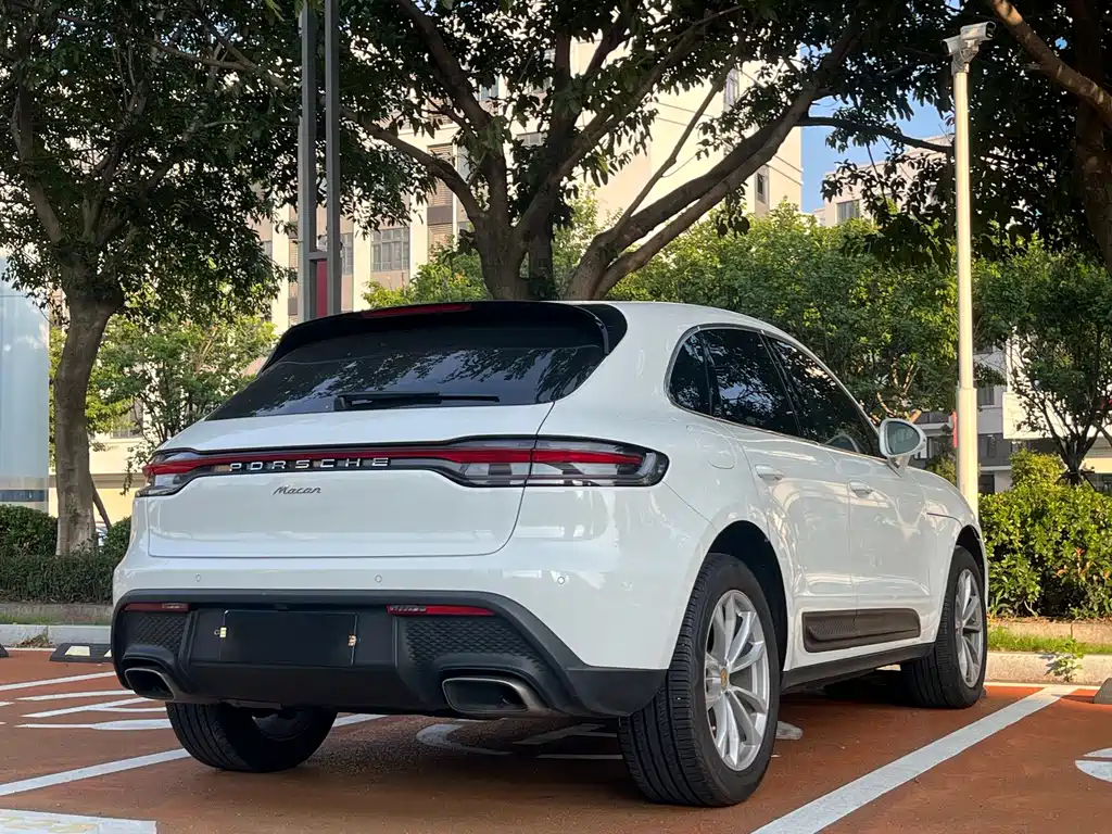 Porsche Macan — фото 9
