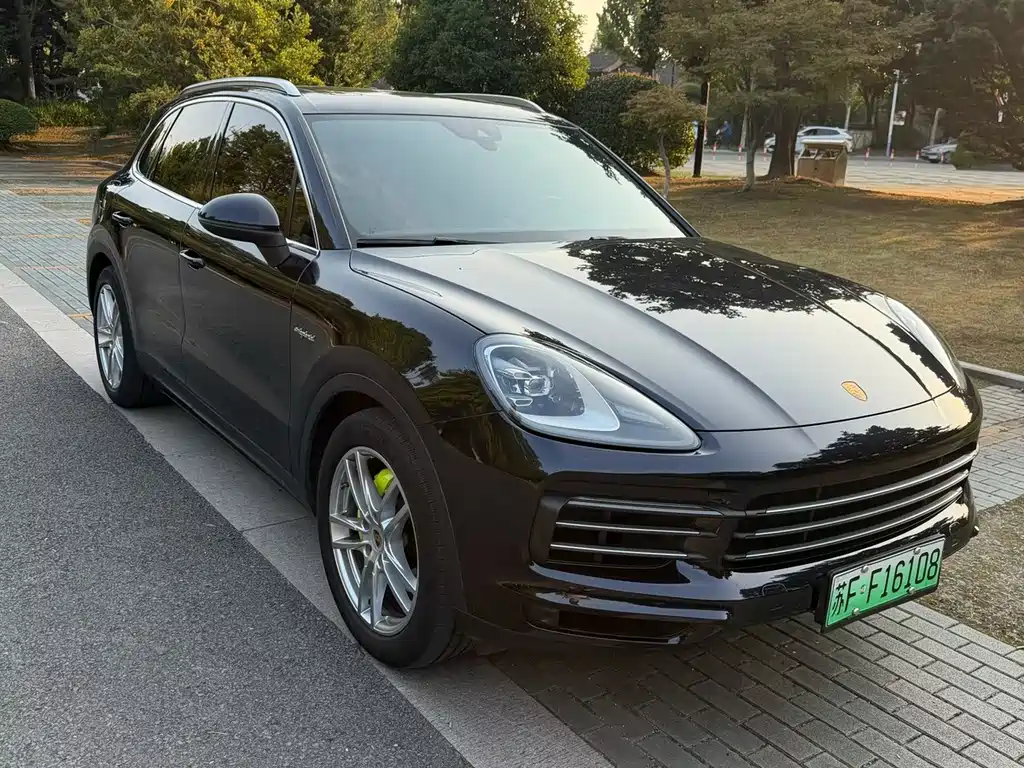 Porsche Cayenne Hybrid — фото 3