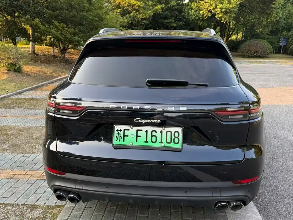 Porsche Cayenne Hybrid — фото 7