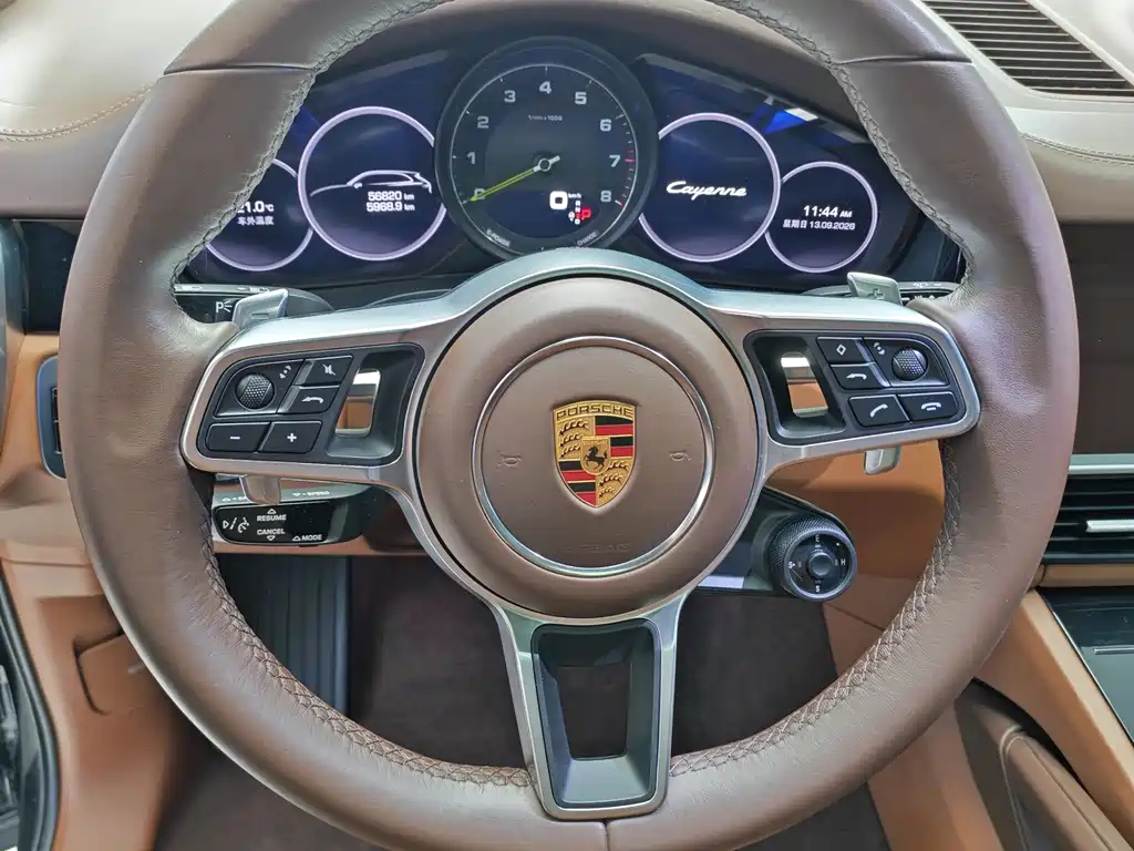 Porsche Cayenne Hybrid — фото 5