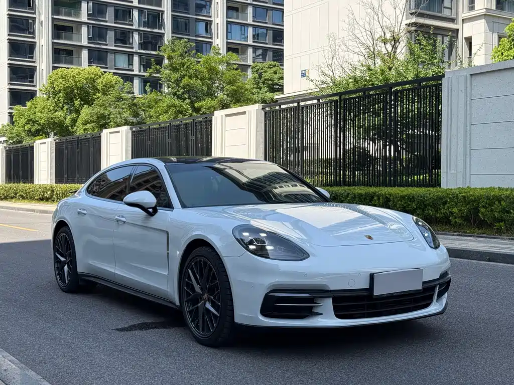 Porsche Panamera — фото 4