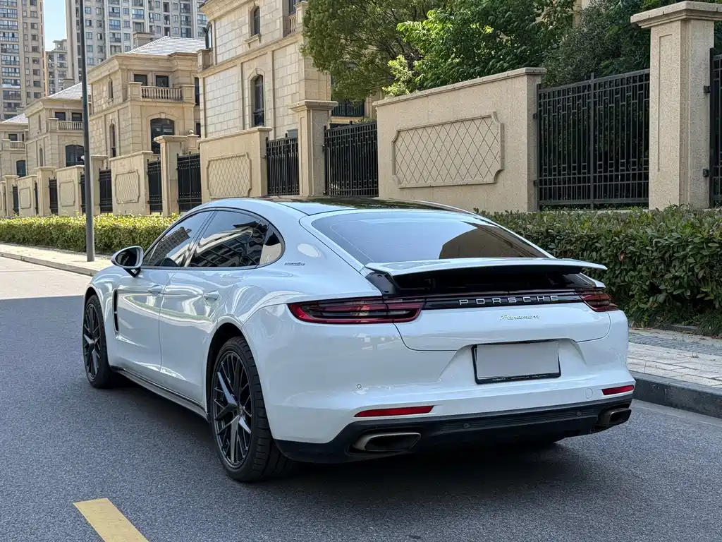 Porsche Panamera — фото 7