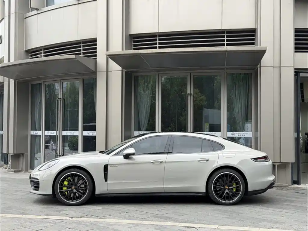 Porsche Panamera Hybrid — фото 2