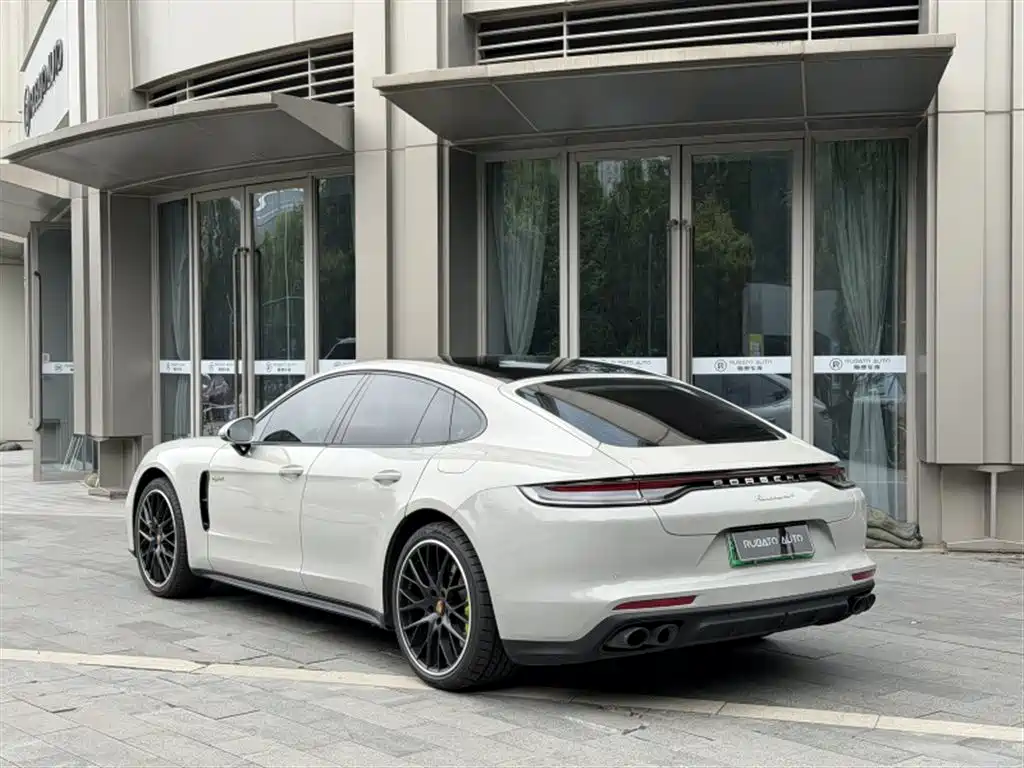 Porsche Panamera Hybrid — фото 6