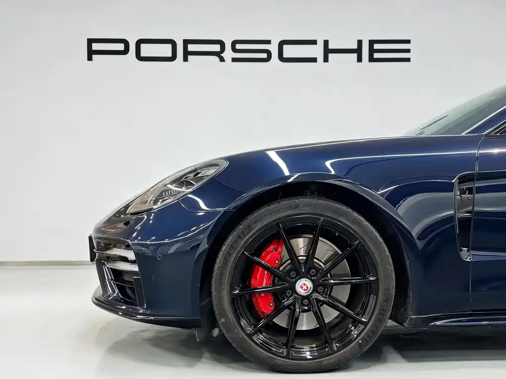 Porsche Panamera — фото 11