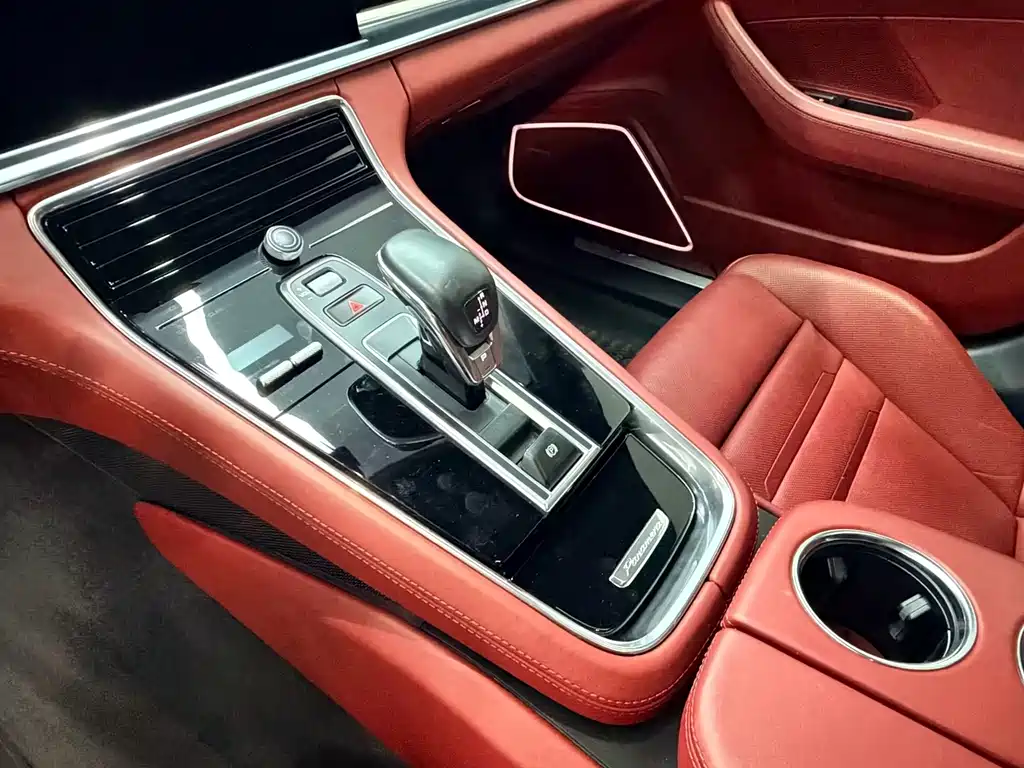 Porsche Panamera — фото 7
