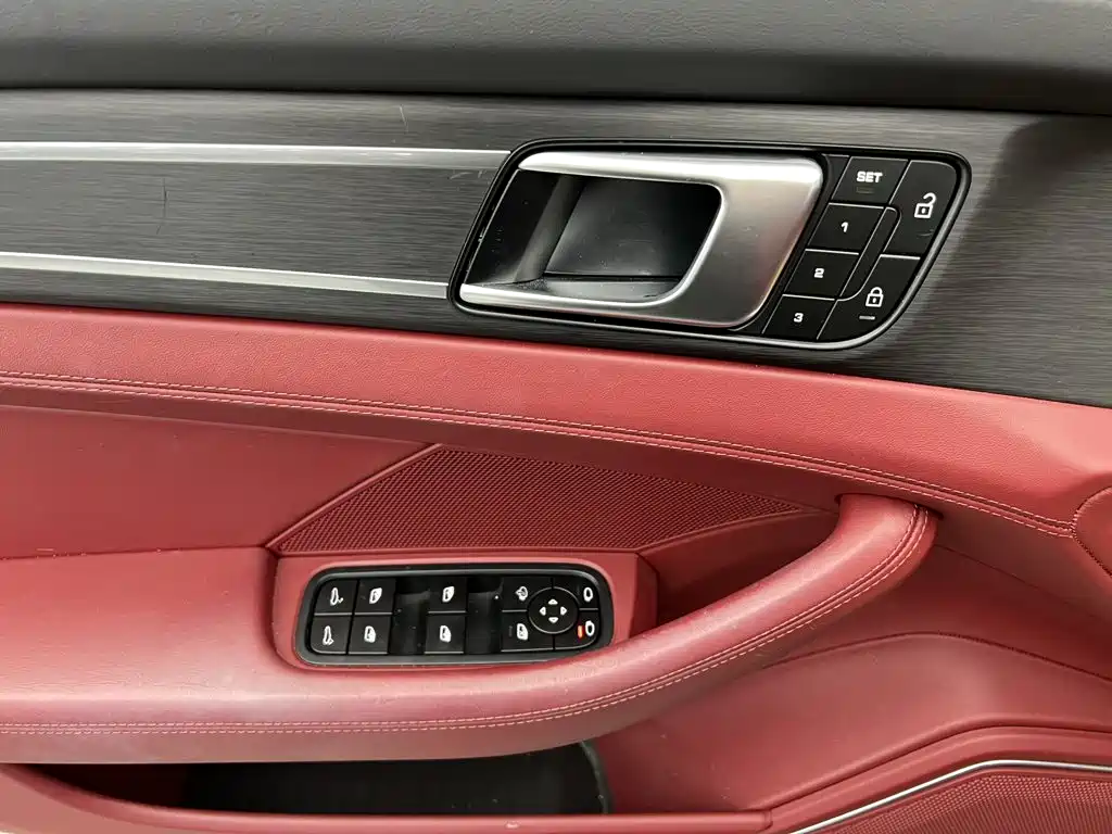 Porsche Panamera — фото 9
