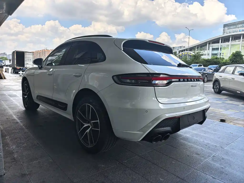 Porsche Macan — фото 11
