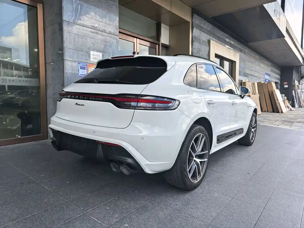 Porsche Macan — фото 13