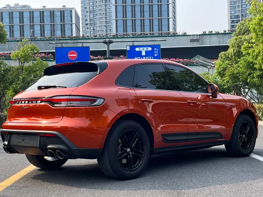Porsche Macan — фото 14