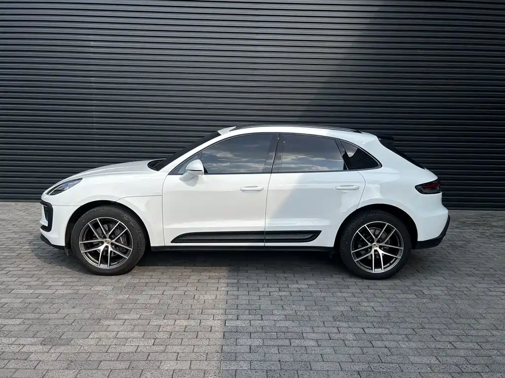 Porsche Macan — фото 9