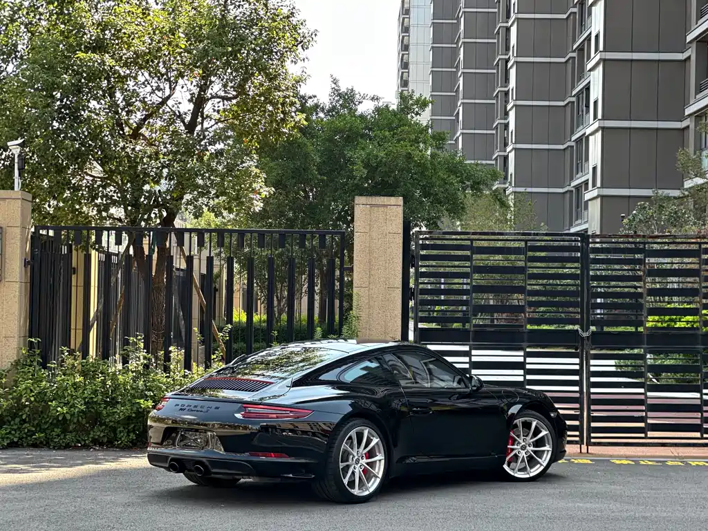 Porsche 911 — фото 4