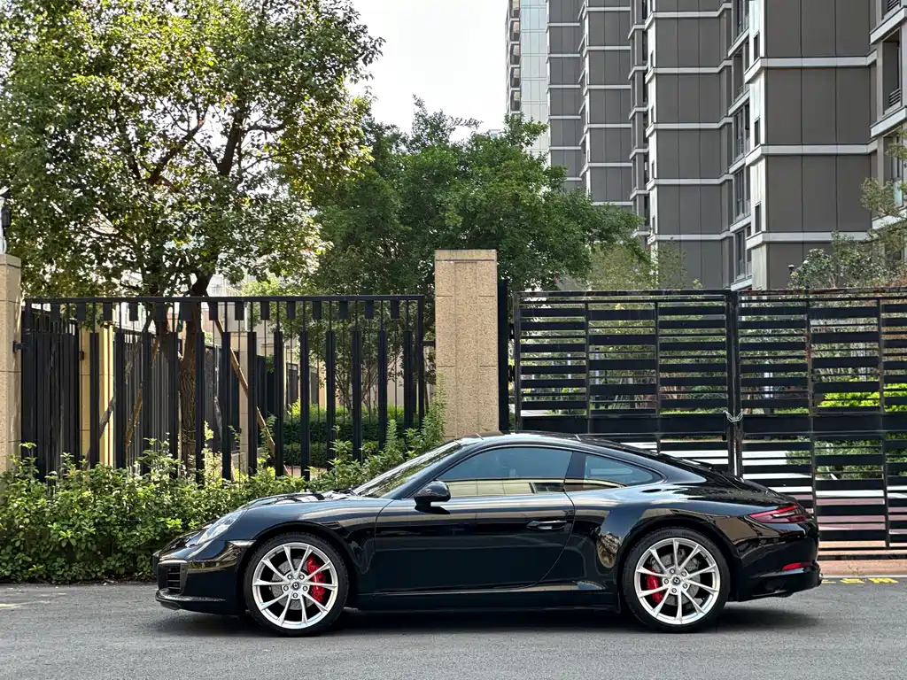 Porsche 911 — фото 7