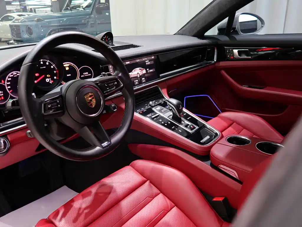 Porsche Panamera — фото 15