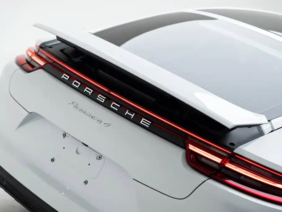 Porsche Panamera — фото 8