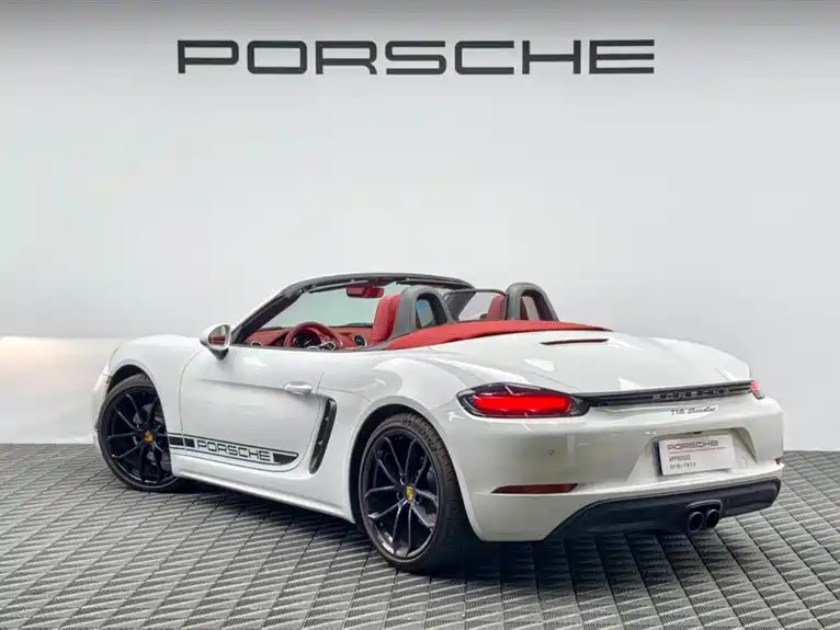 Porsche 718 — фото 5