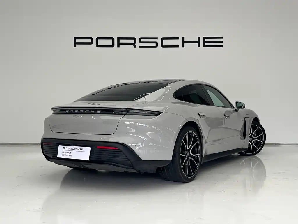 Porsche Taycan — фото 4
