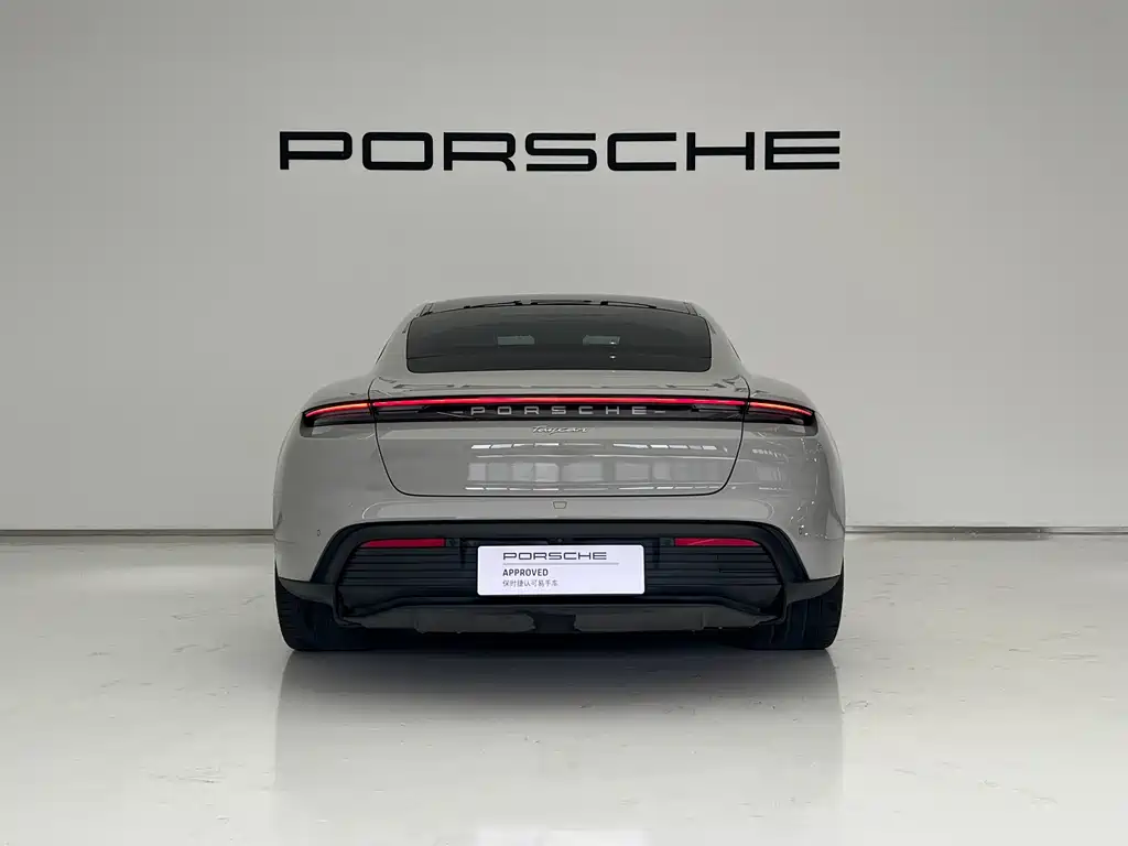 Porsche Taycan — фото 7