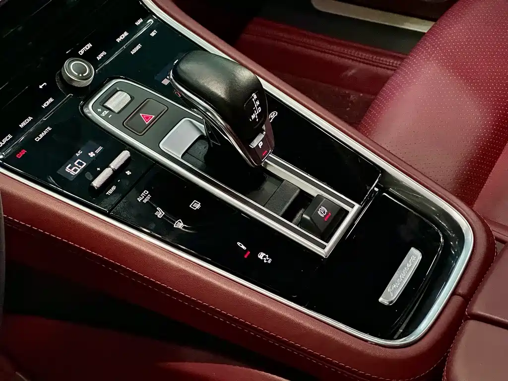 Porsche Panamera — фото 9