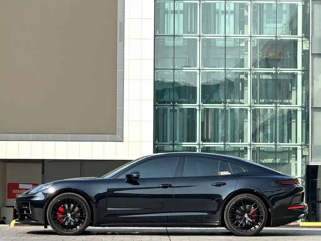Porsche Panamera — фото 13