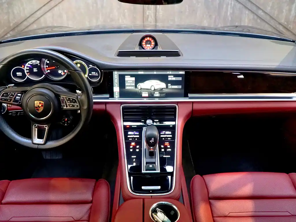 Porsche Panamera — фото 11