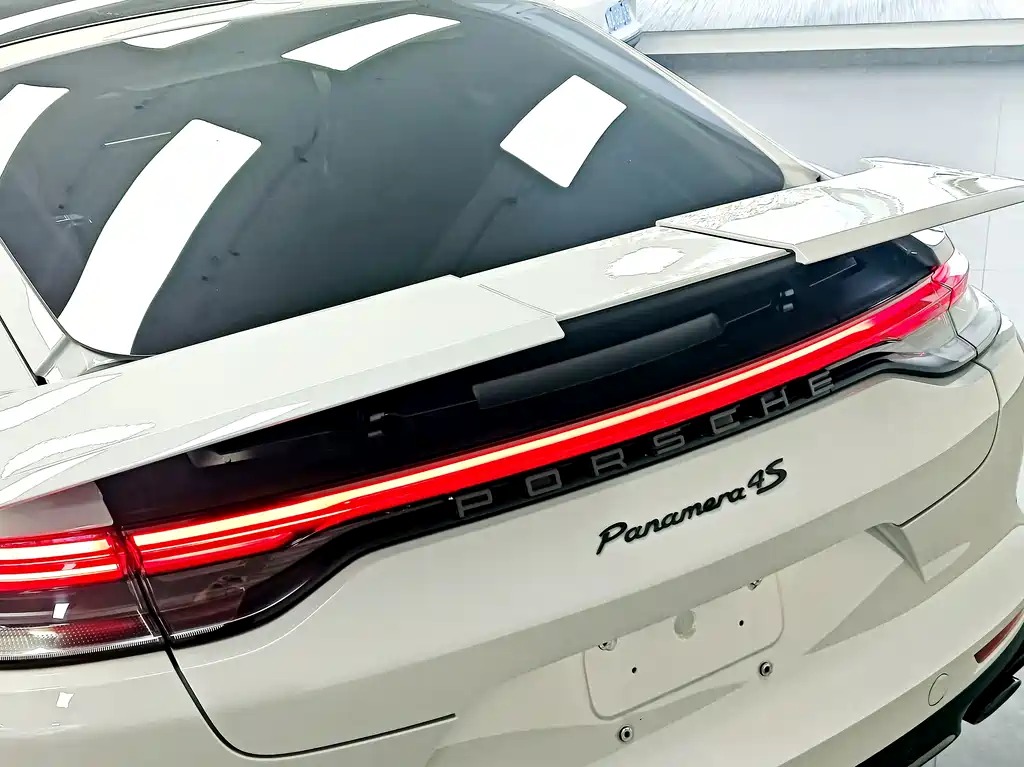 Porsche Panamera — фото 19