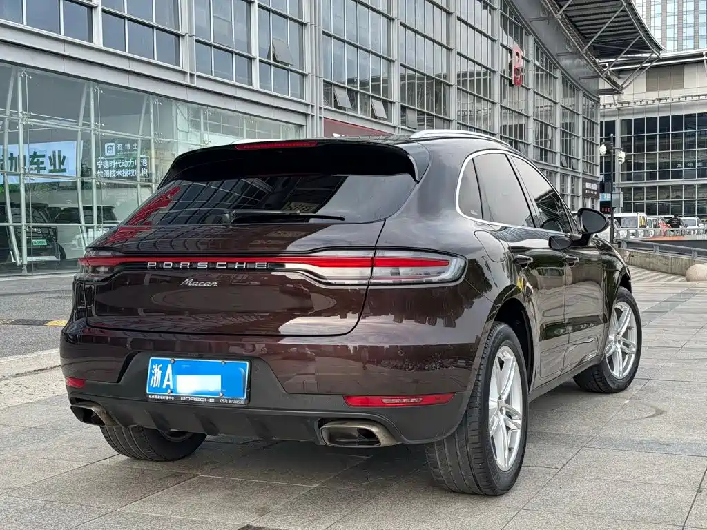 Porsche Macan — фото 4