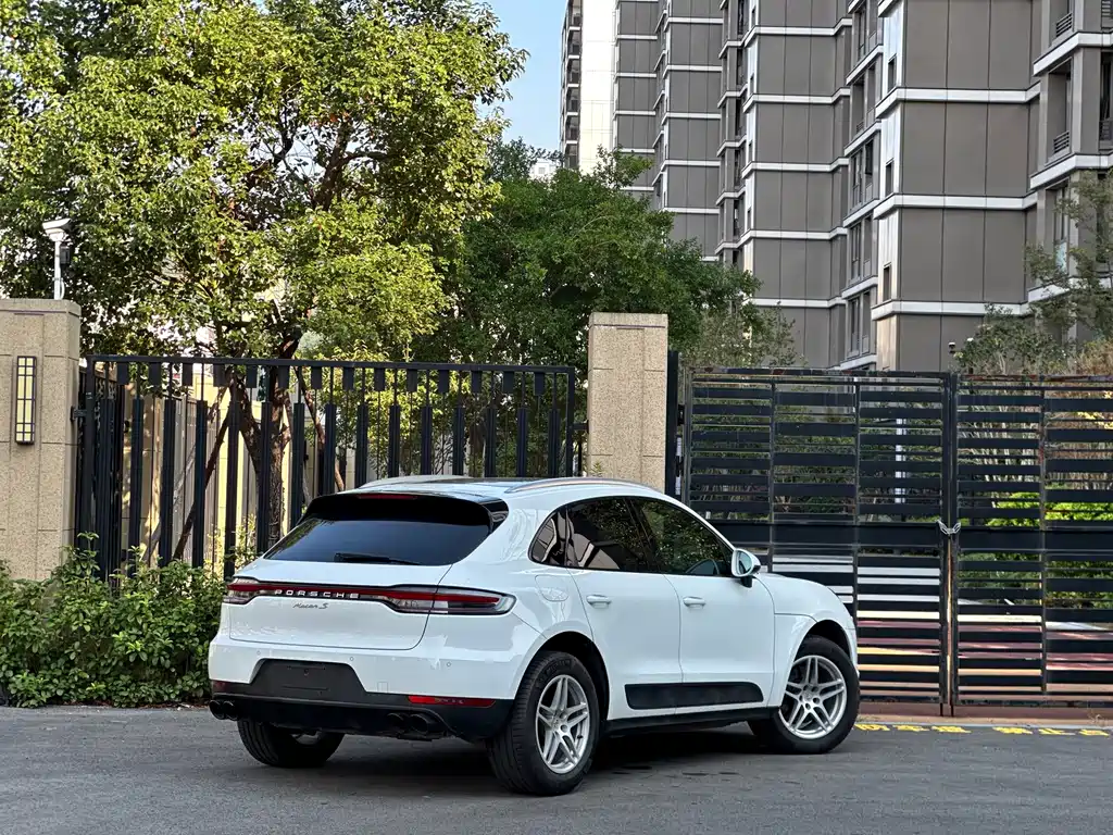 Porsche Macan — фото 4