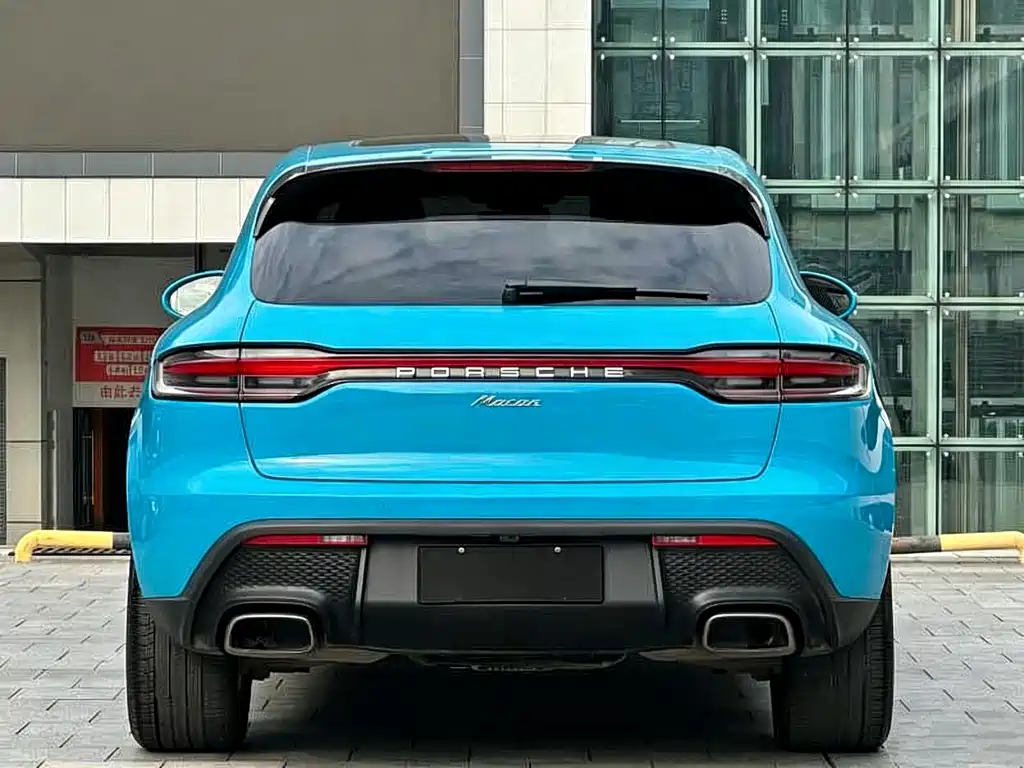 Porsche Macan — фото 11
