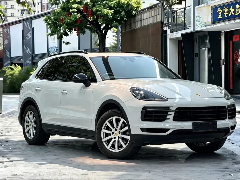Porsche Cayenne — фото 2