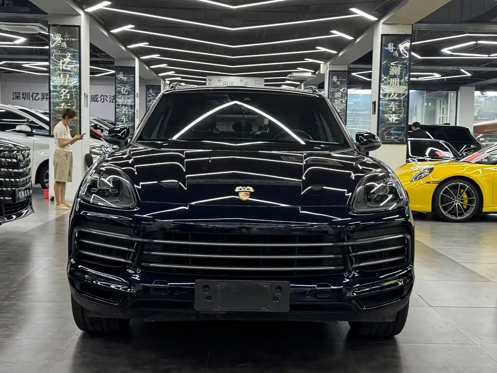 Porsche Cayenne — фото 2