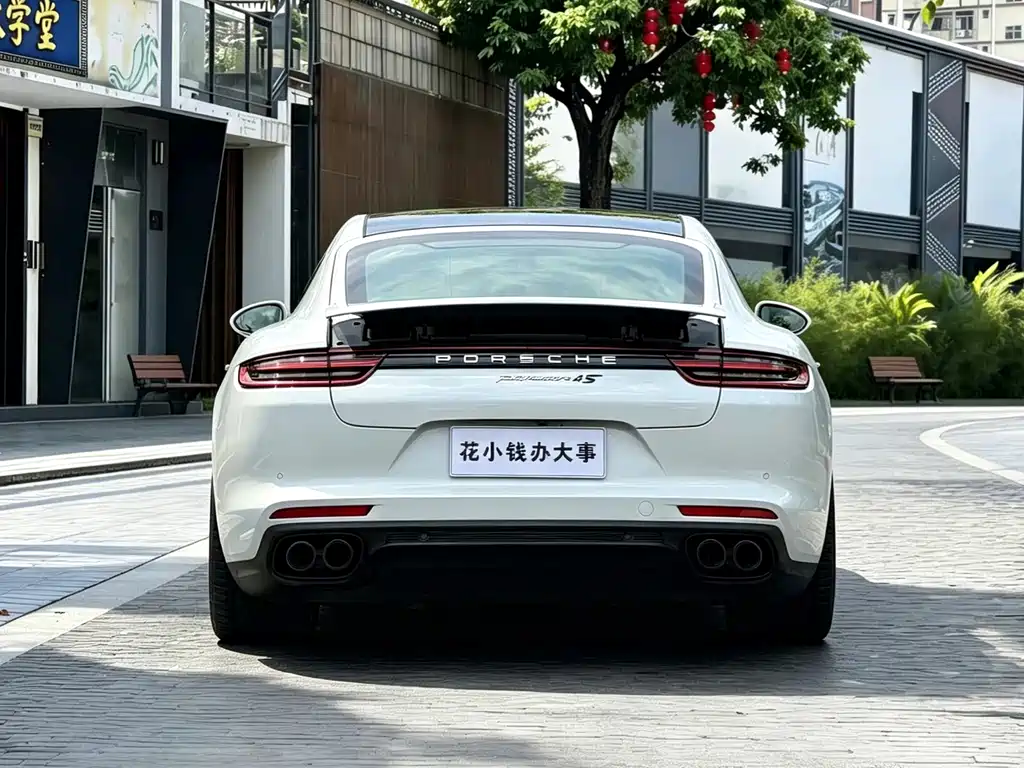 Porsche Panamera — фото 8