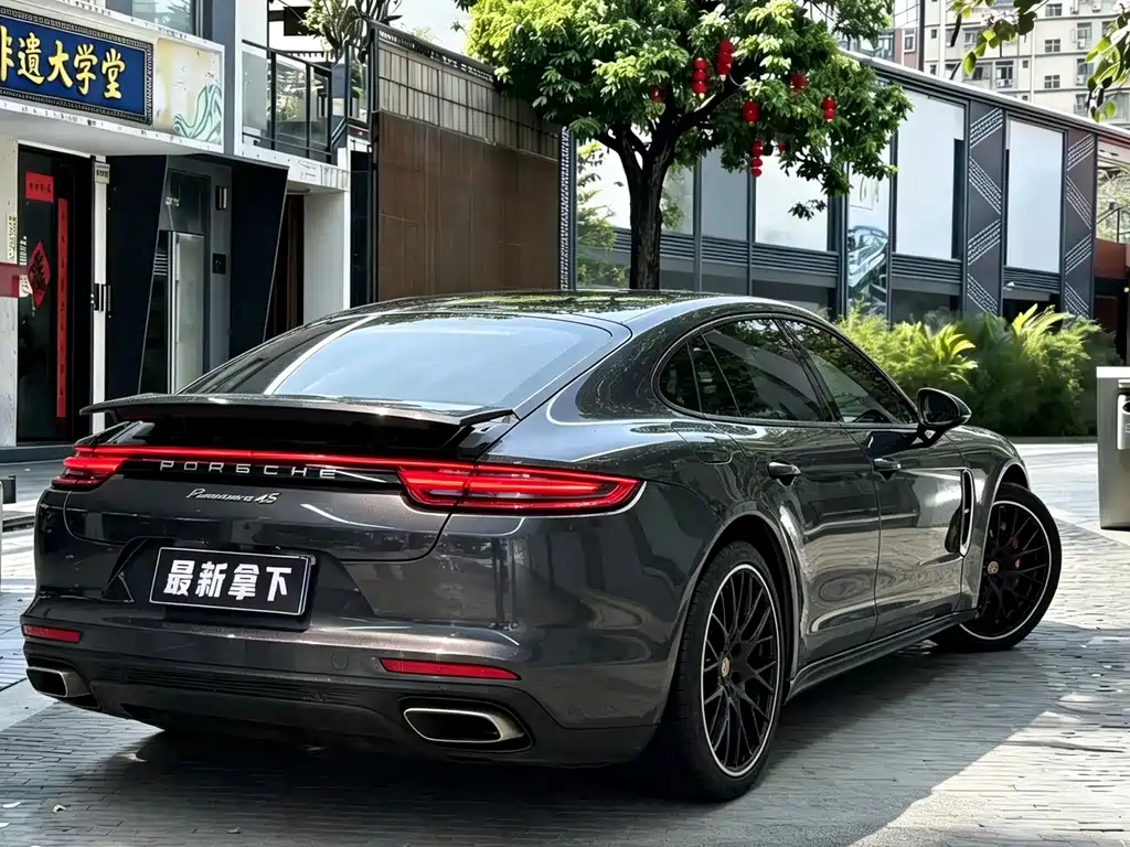 Porsche Panamera — фото 9