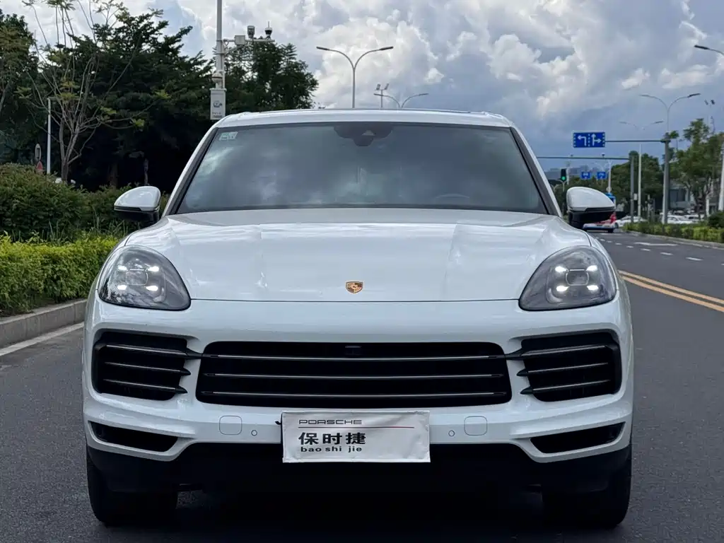 Porsche Cayenne — фото 2