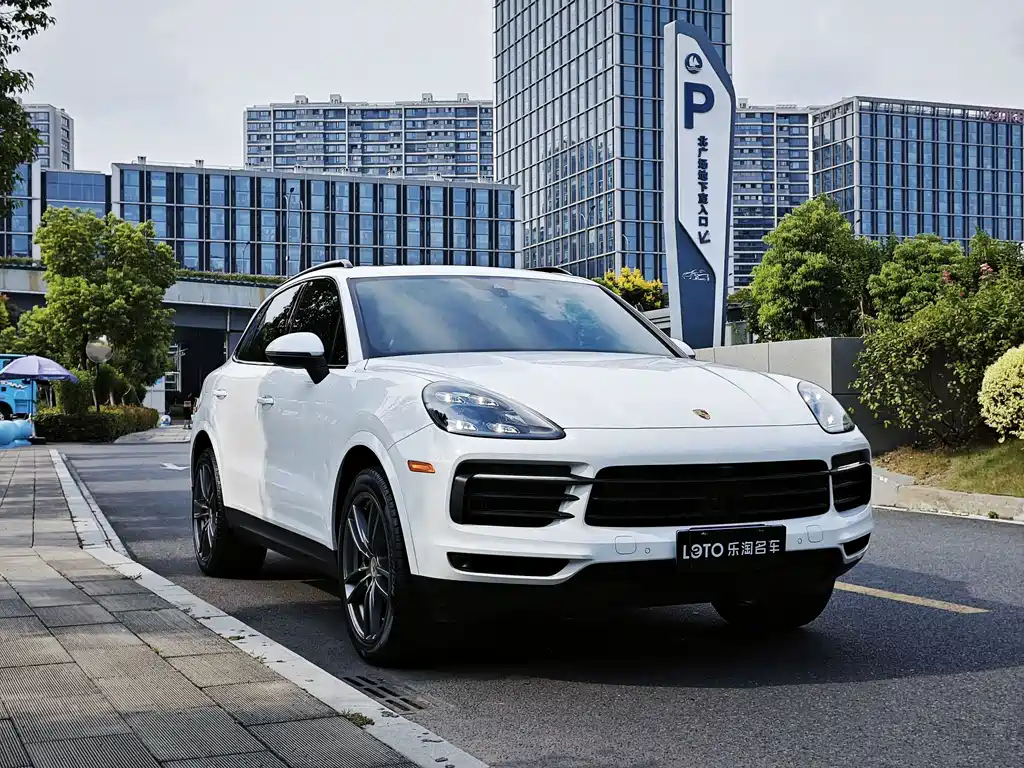 Porsche Cayenne — фото 3