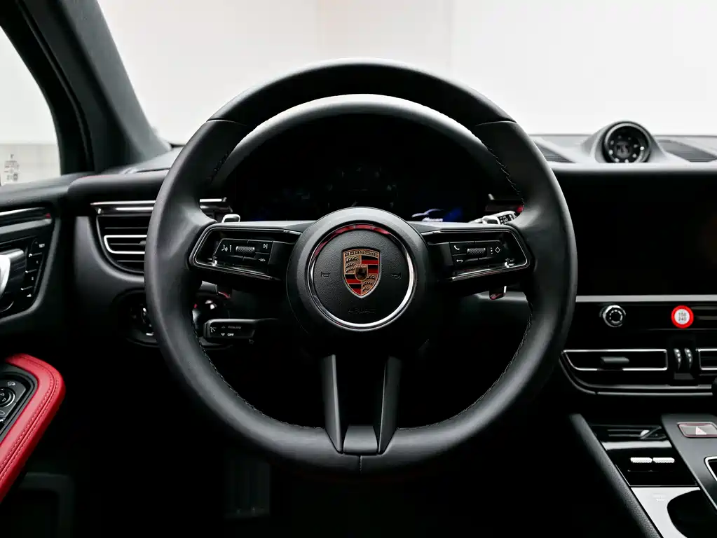 Porsche Macan — фото 7