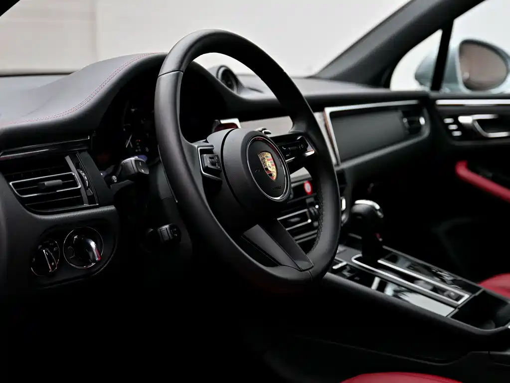 Porsche Macan — фото 9